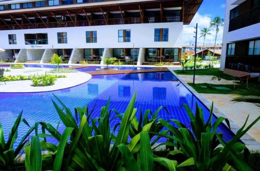 Flat Super Luxo Térreo Frente Piscinas *